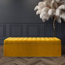 Queen Panel Velvet Storage Box